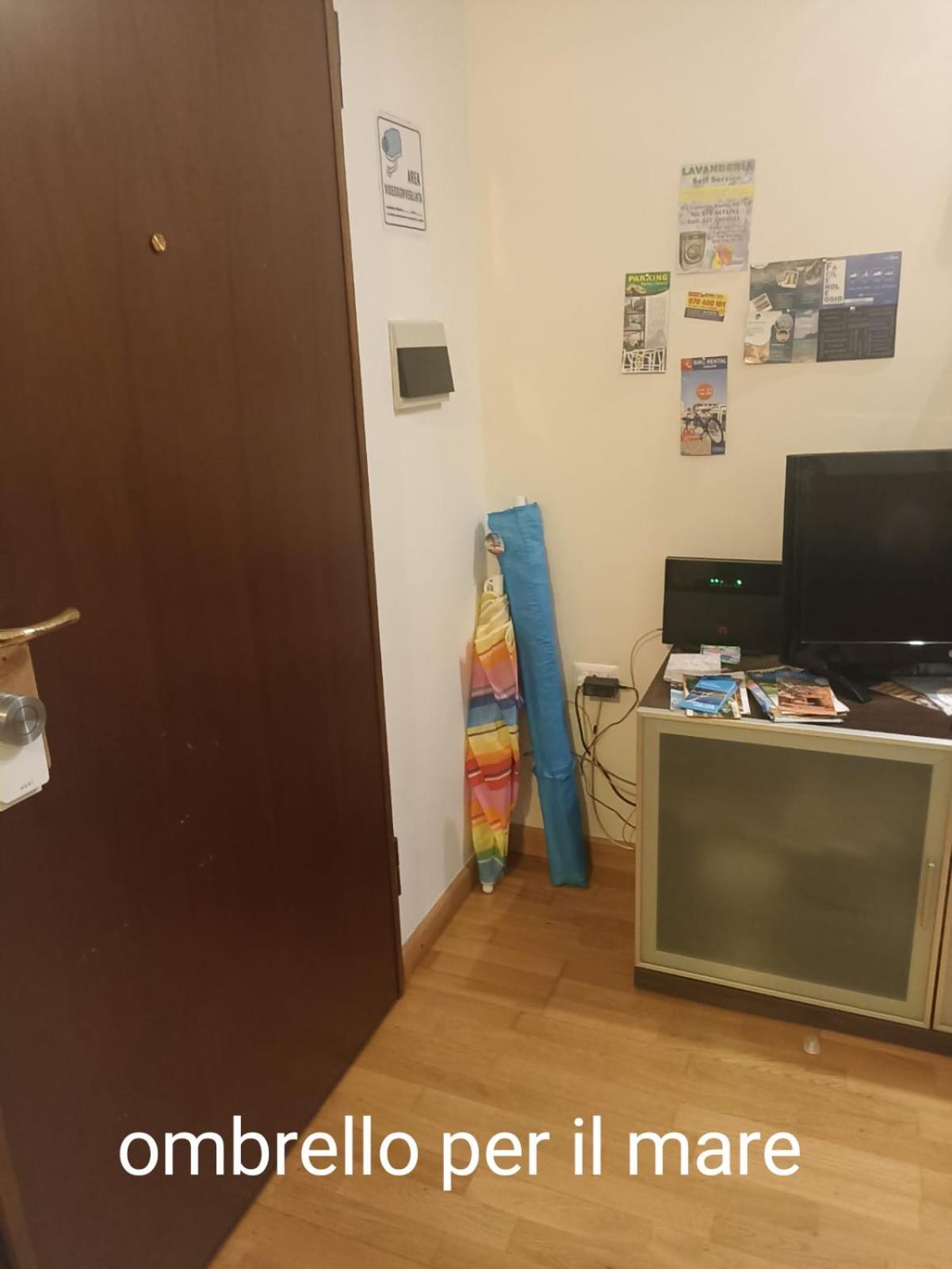 Orchidea Stanza Privata In Appartamento Condiviso "Sapori Di Mare" Cagliari Kültér fotó